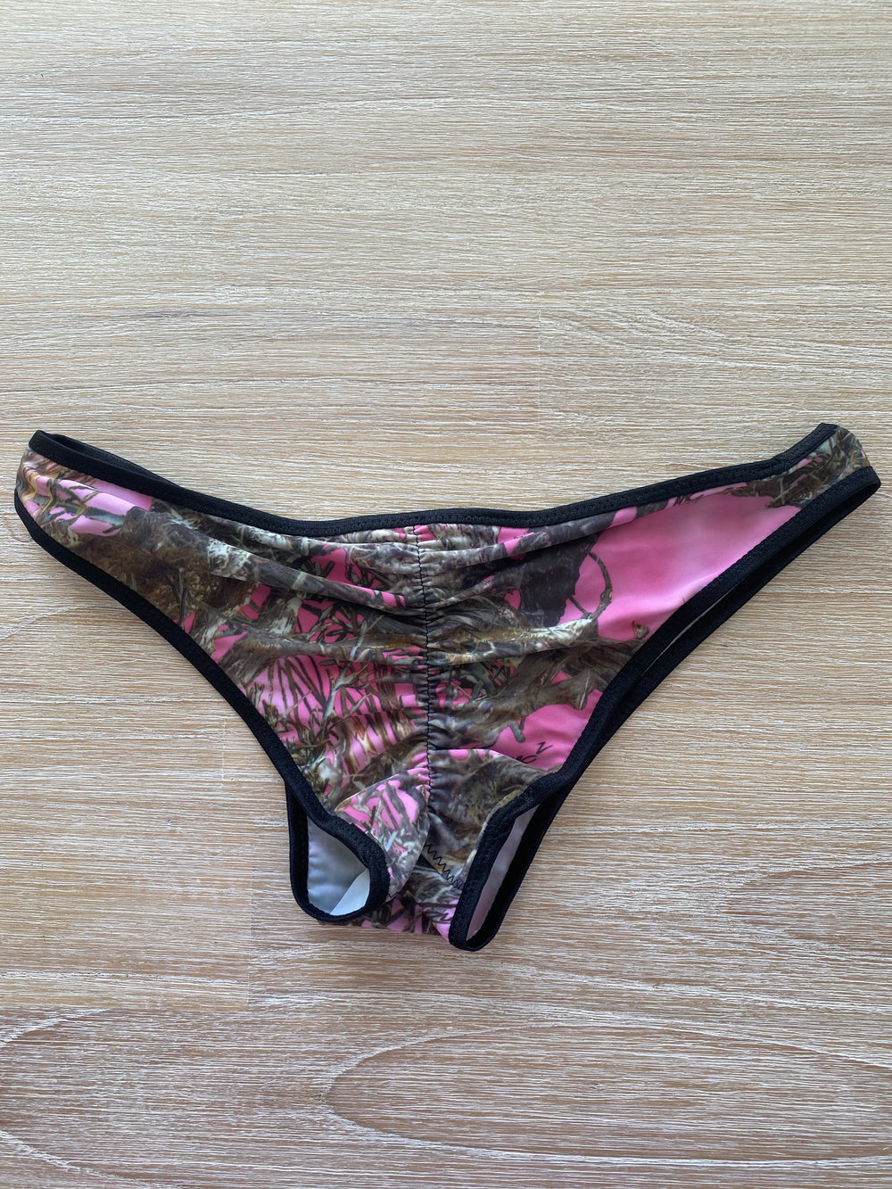 V Front Cheeky Bum S Pink Camo – Lucky Layne
